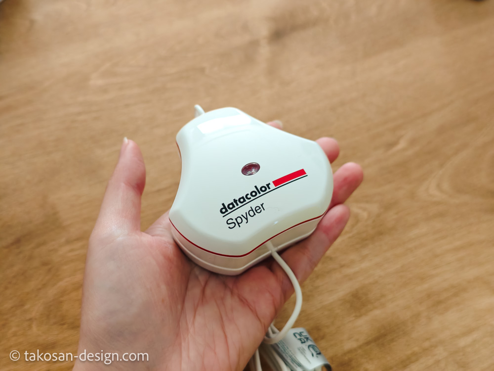 datacolor SpyderExpressの本体